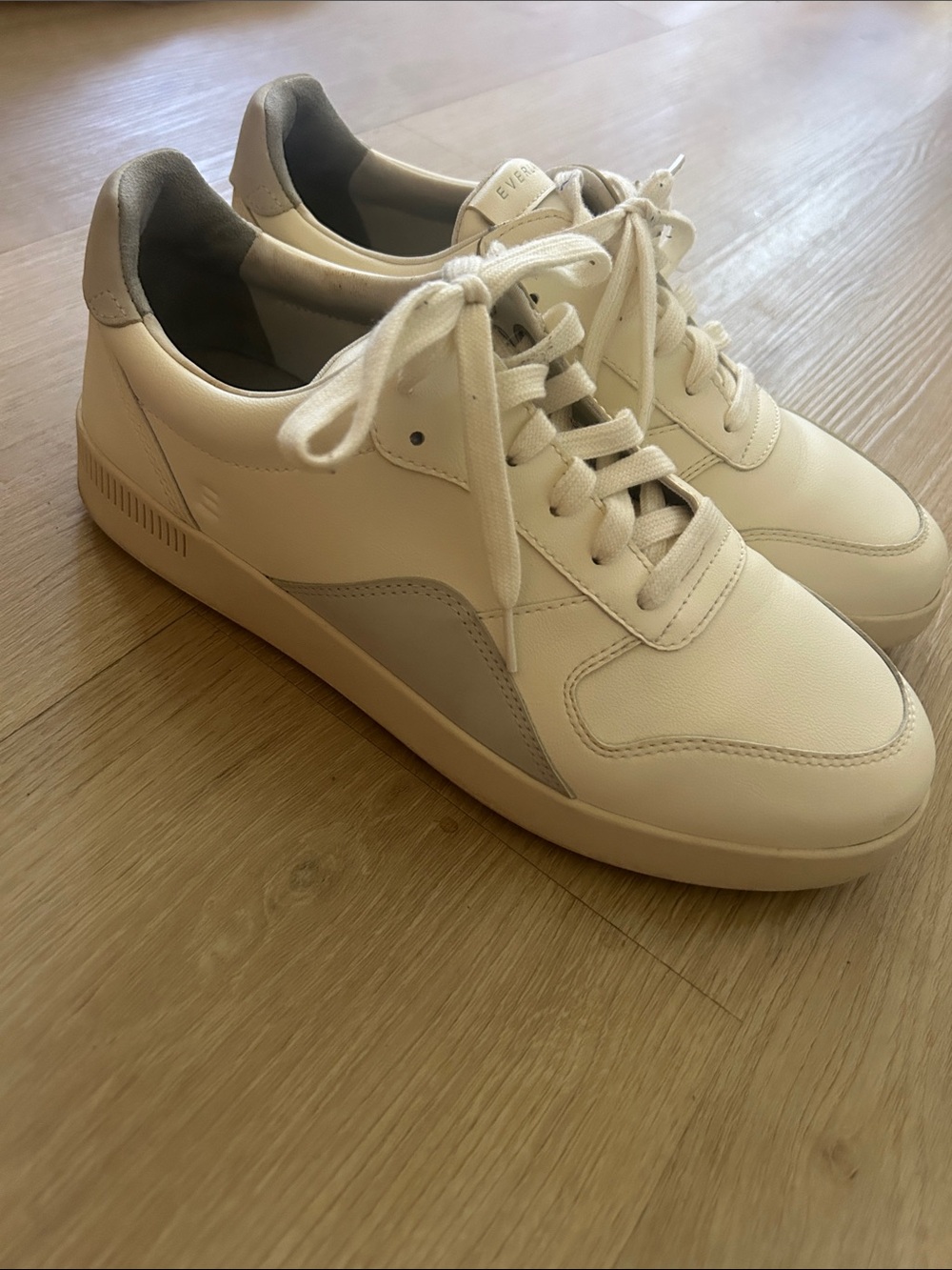 👑 EVERLANE the ReLeather ivory gray court sneakers women’s size 8.5